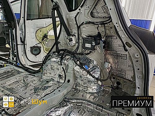 Виброизоляция крыльев и арок  Тойоты Ра4 Ха40